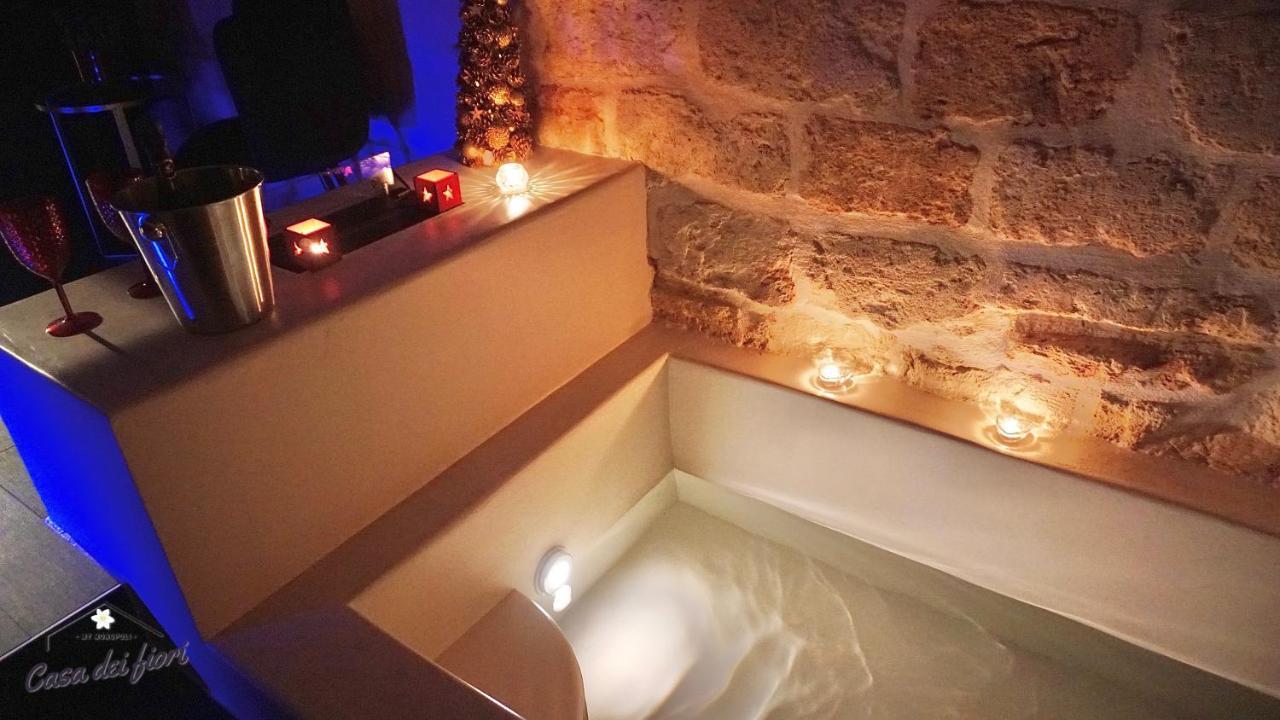 My Monopoli -Casa Dei Fiori Suite "Tulipano Nero" Centro Storico Eksteriør billede